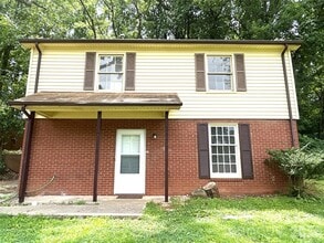 Building Photo - 137 Sleepy Hollow Rd