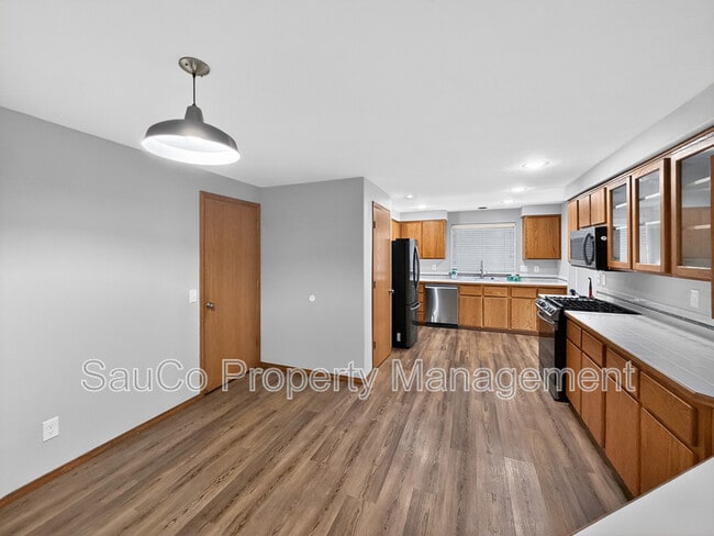 Foto del edificio - 205 NW 8th Ct