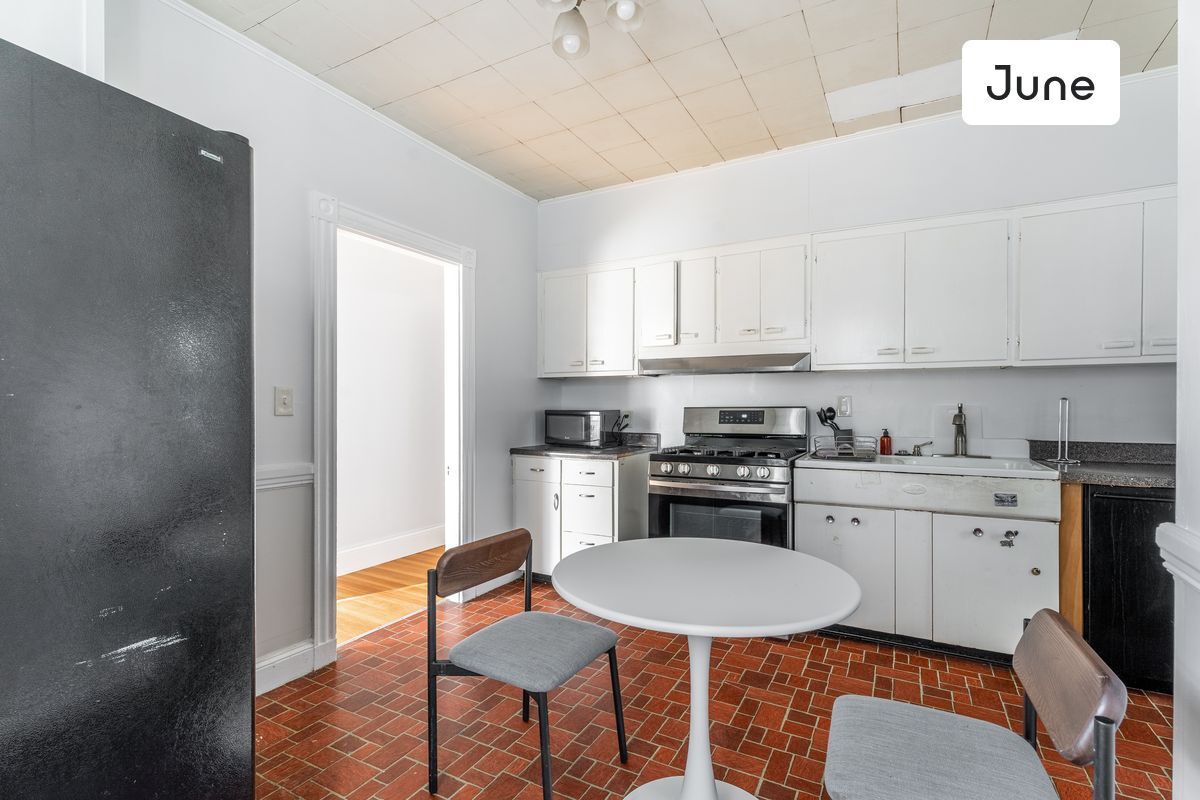 45 Montcalm Ave, Boston, MA 02135