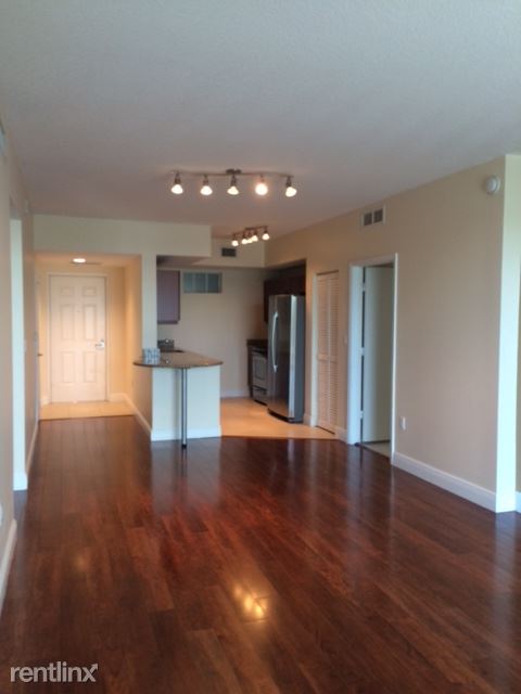 Building Photo - 7280 SW 90th St