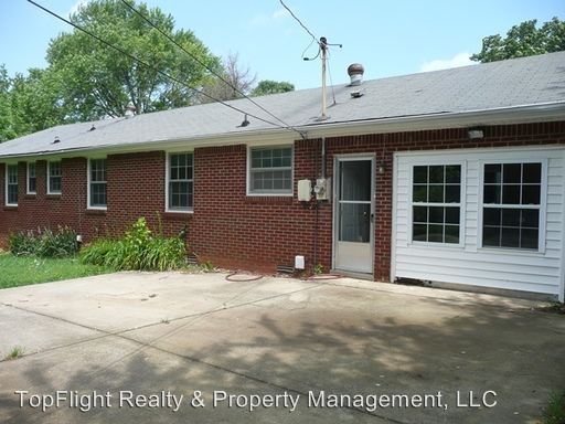 Building Photo - 310 Chateauroux Dr