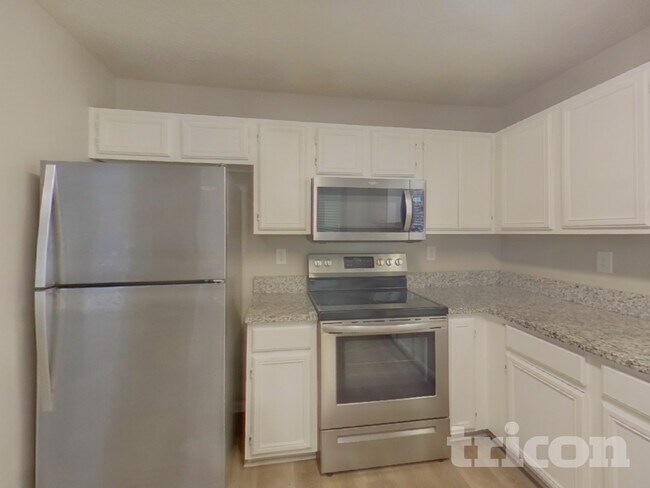 Foto del edificio - 2784 Willow Tree Overlook