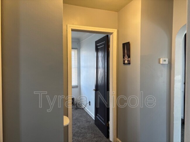 Building Photo - 5940 Cadieux Rd