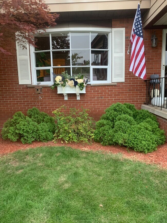 Foto del edificio - 614 Riverbank St