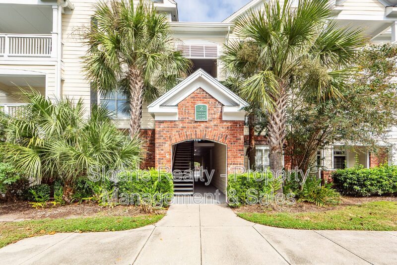 Primary Photo - 45 Sycamore Ave