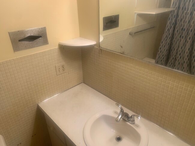 Fotografía del edificio - 2721 SW 8th St
