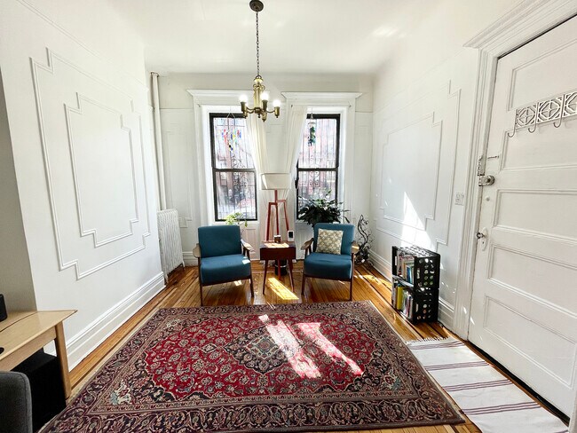 Building Photo - 447 Jefferson Ave