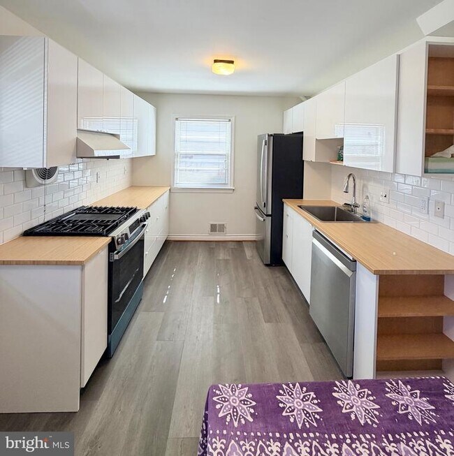 Foto del edificio - 3125 N Nottingham St