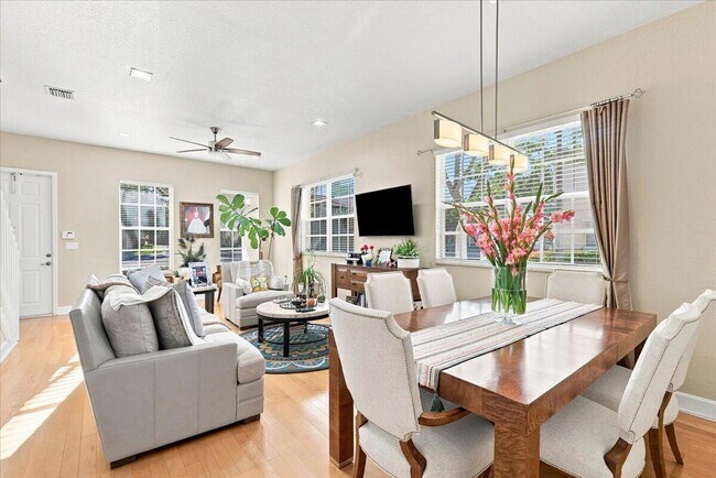 Foto del edificio - 701 SW 147th Ave