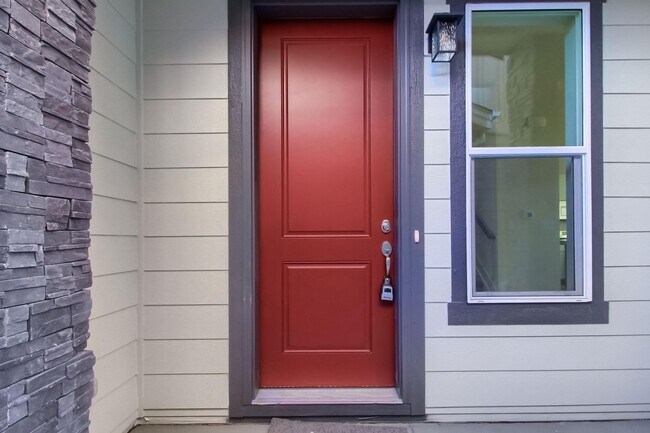 Photo - Luxury Paired Home in Golden!  3 bedrooms, 2.5 baths, 2-car garage!