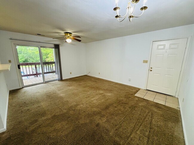 Building Photo - 401 Berryfield Ln