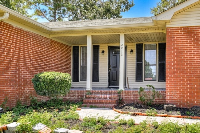 Building Photo - 2716 Cardigan Ct