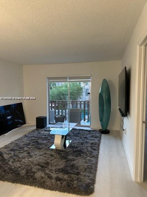 Foto principal - 4715 NW 7th St