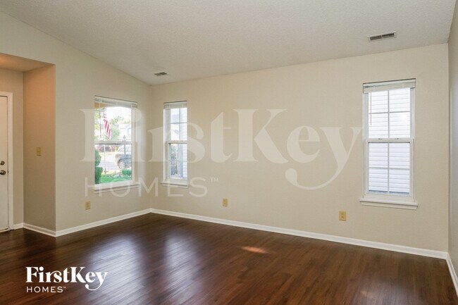 Building Photo - 1880 Long Lake Dr