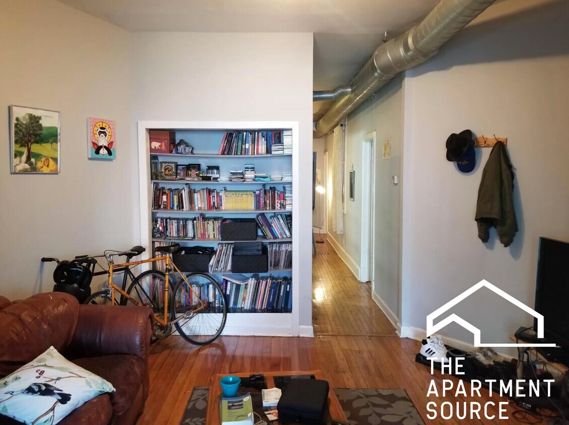 Foto del edificio - 2051 W Division St