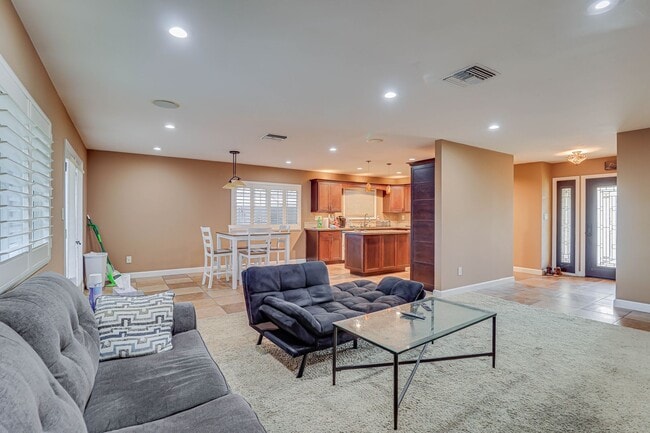 Foto del edificio - Taft GEM!