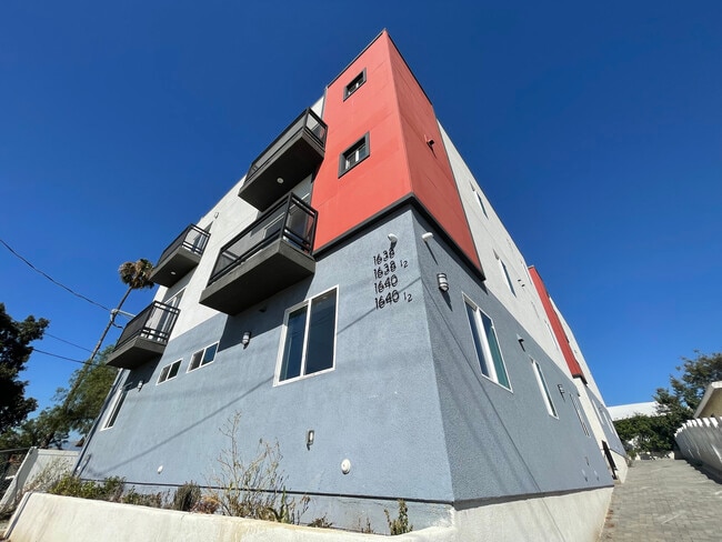 Foto del edificio - 1638 N Soto St
