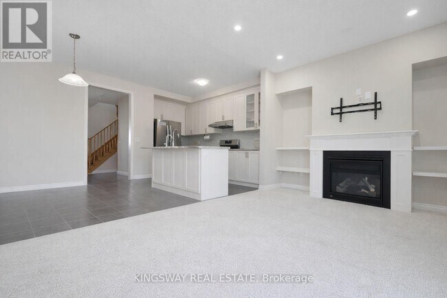 Building Photo - 24 Narbonne Cres