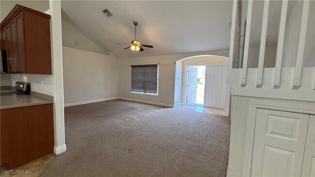Foto del edificio - 1830 NW 27th Ave