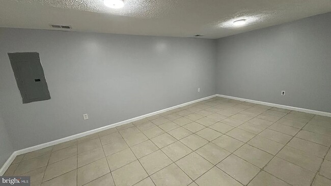 Basement 2 - 5394 Eliots Oak Rd