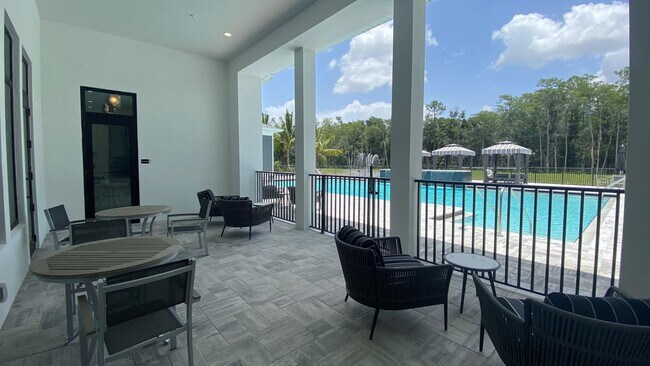 Building Photo - 12810 Cypress Cape Cir
