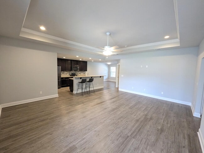 Building Photo - 1827 Sundown Dr
