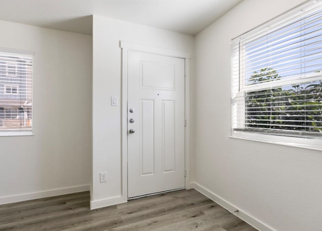 Building Photo - 12603 Telge Rd