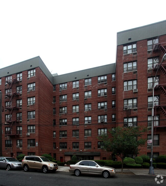 Royal Arms Apartments Jamaica, NY