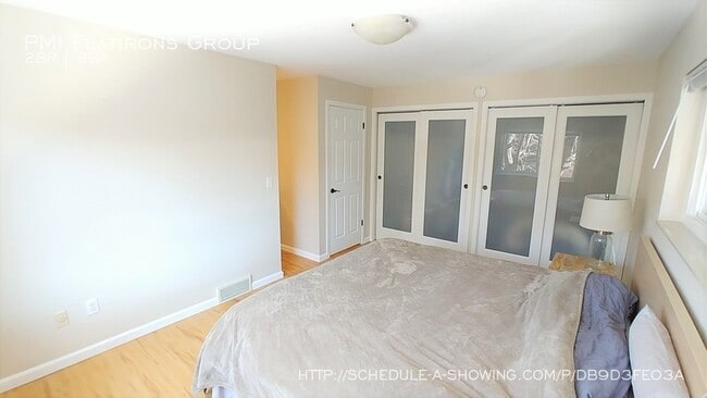 Building Photo - Upgraded Quiet Condominium