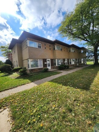 Building Photo - 1338 Wentworth Ave