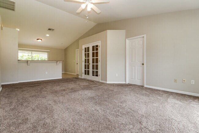 Foto del edificio - 1828 SW 10th Terrace