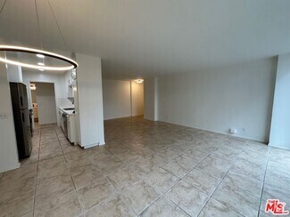 Building Photo - 10747 Wilshire Blvd