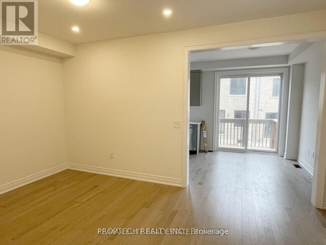 Building Photo - 101 Tempel St
