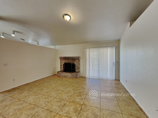 Building Photo - 8408 N 107th Ln