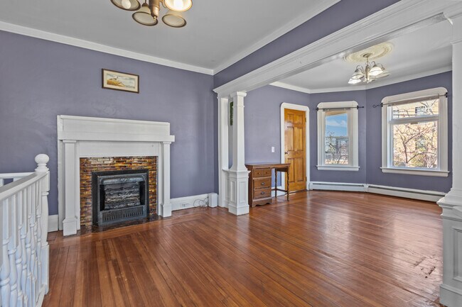 Foto del edificio - 10 Bainbridge Ave