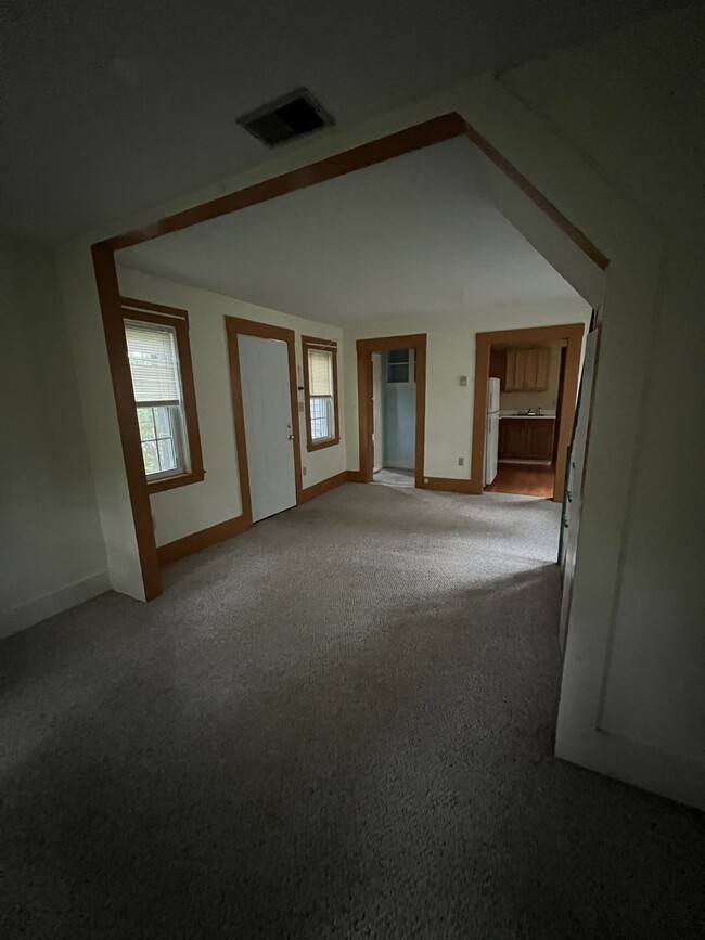 Building Photo - 595 E Deering Rd