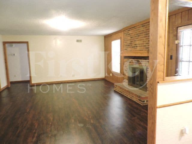 Building Photo - 7280 Barnstable Rd