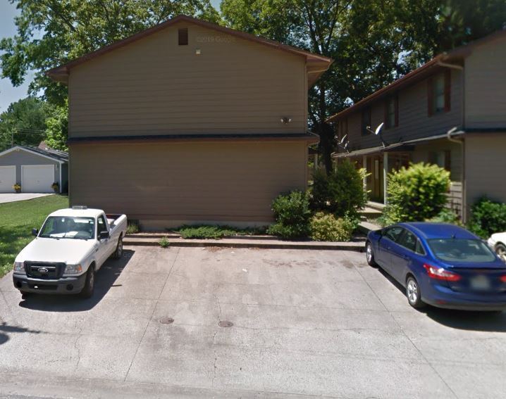 Primary Photo - 806 S Saint Louis St