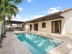 Building Photo - 8978 NW 152nd Ln