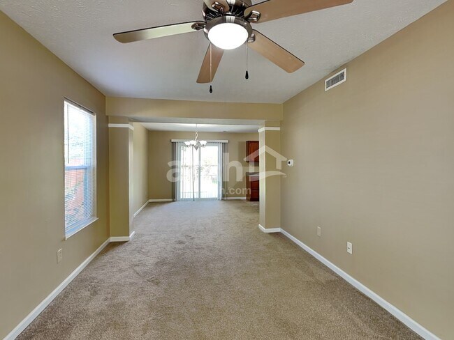 Foto del edificio - 6658 W Longview Dr