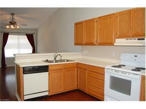 Building Photo - Ready to move in!