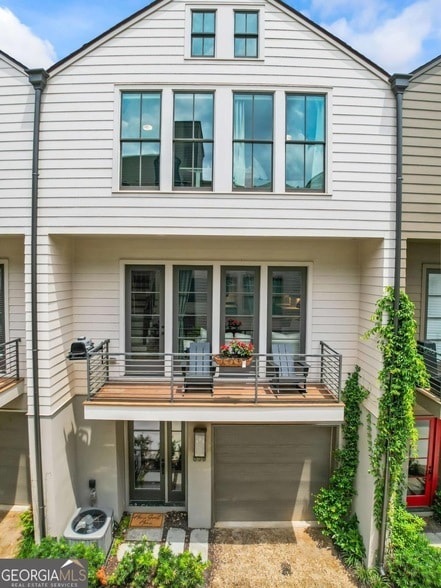 Building Photo - 658 Bull St SE