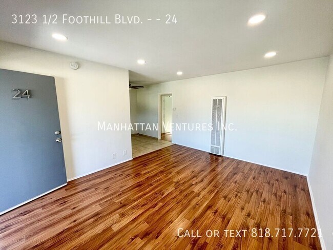 Foto del edificio - 3123 1/2 Foothill Blvd. --24