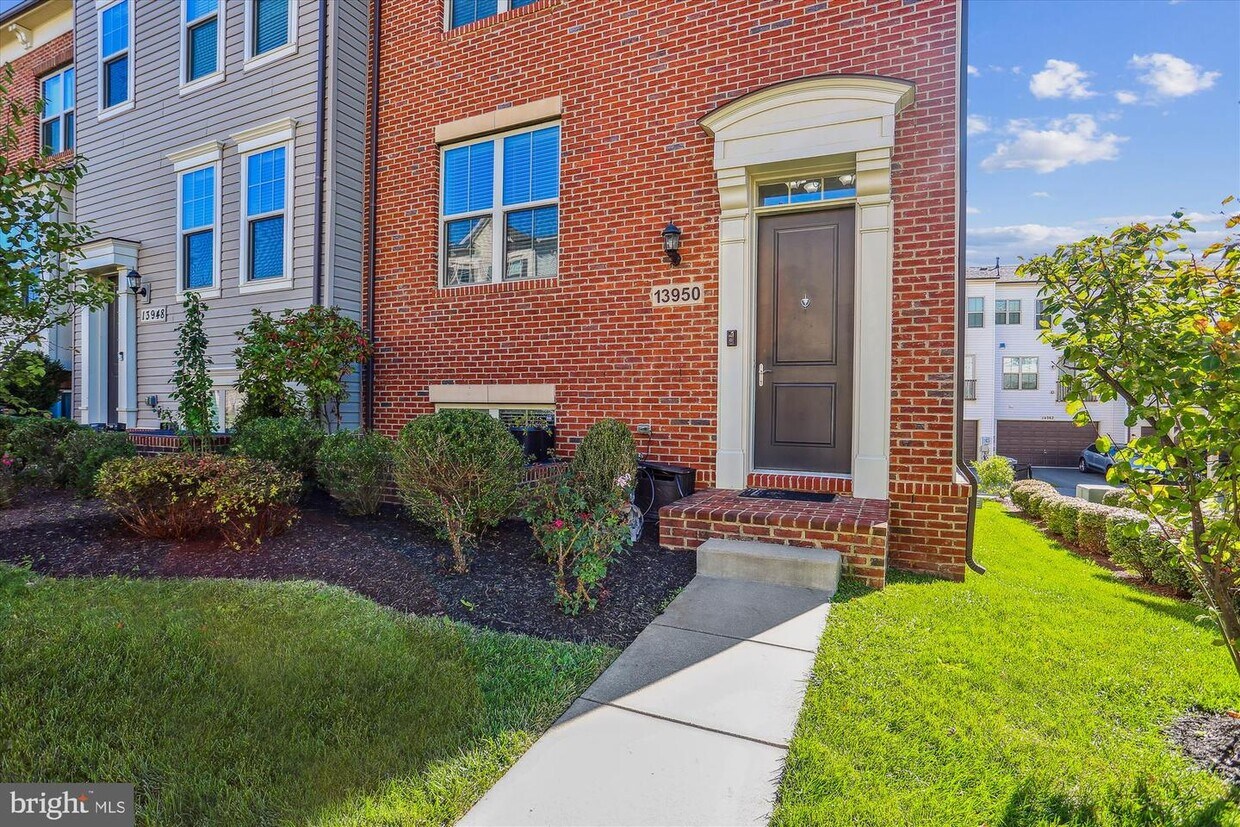 13950 Estuary Dr, Clarksburg, MD 20871 Townhome Rentals in Clarksburg