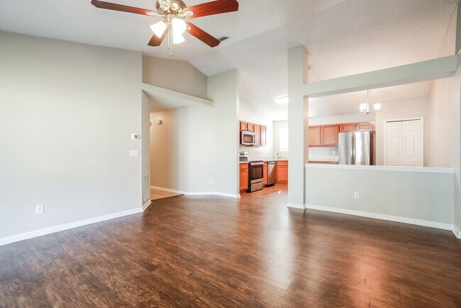 Foto del edificio - 1821 Sheraton Lakes Cir