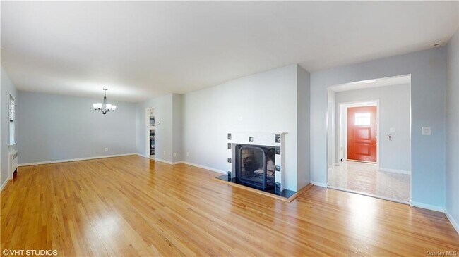 Foto del edificio - 105 Jackson Ave