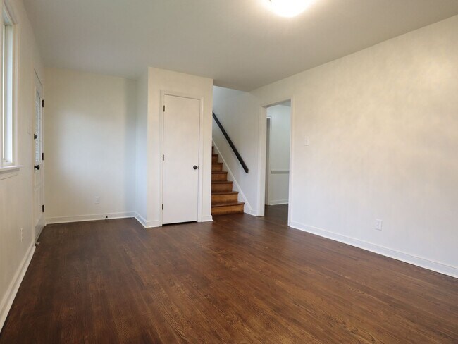 Foto del edificio - Newly Updated 3-Bed / 1.5-Bath Home with Deck