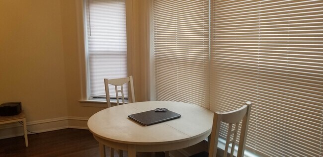 Photo - 5849 S Blackstone Ave Apartment