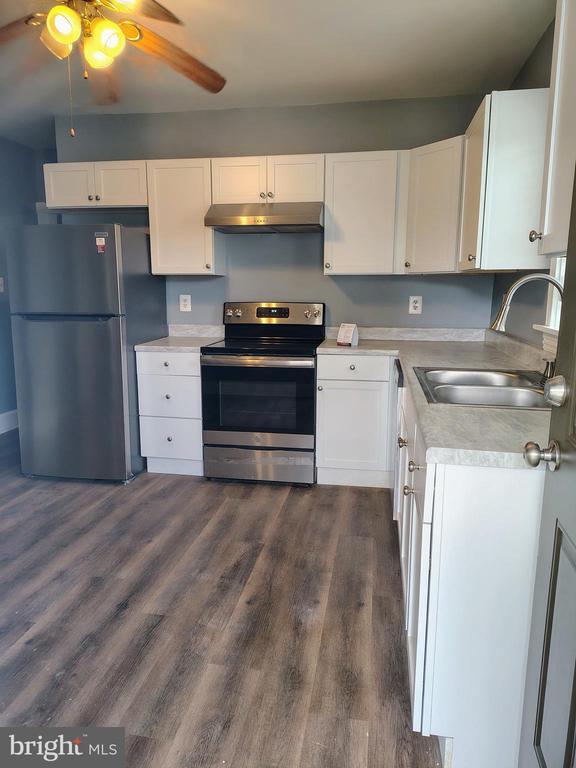 Building Photo - 232 S Illinois Ave