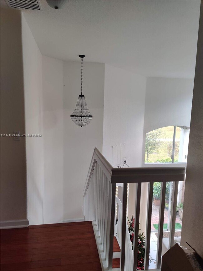 Building Photo - 8041 NW 114th Pl  N/A Doral Fl 33178